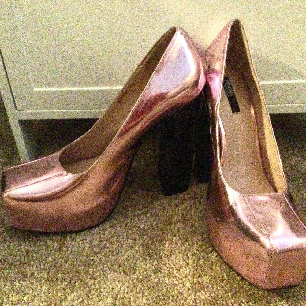Senso Diffusion Metallic Fuchsia/ Pink Platform Heels